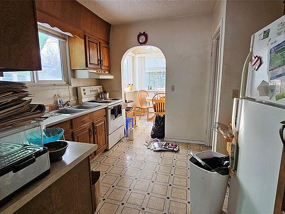 5th image of 1541 99th STREET