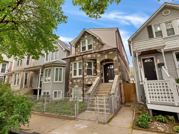 1746 W School St, Chicago, IL 60657
