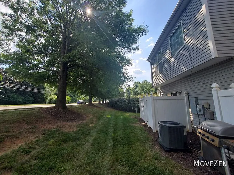 8955 Gerren Ct — Photo 15