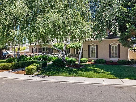 5th image of 9900 Country Oak Ct