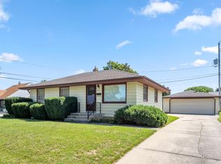 4418 S Kentucky Ave, Milwaukee, WI 53221