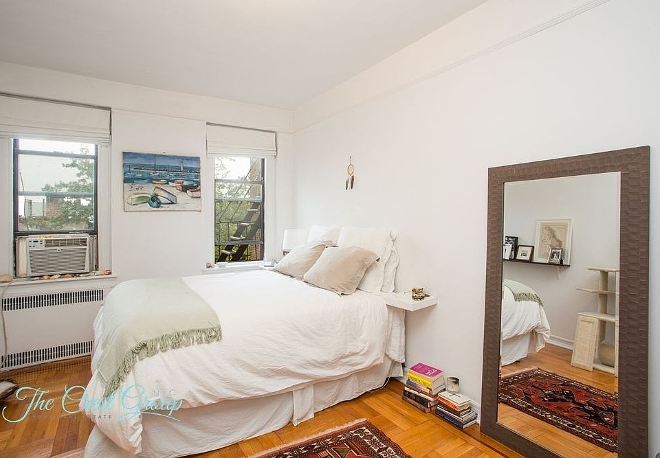 2nd image of 504 E 5th St APT 5E