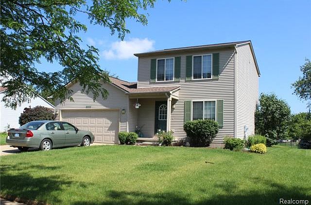 1st image of 8975 Lake Pine Dr