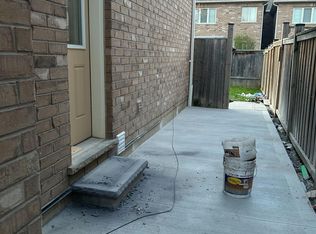 43 Shediac Rd #BASEMENT, Brampton, ON L6Y0V9