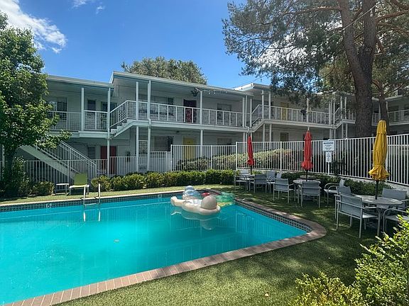 3rd image of 5280 W 17th Ave #1B-1Ba-649Sqft