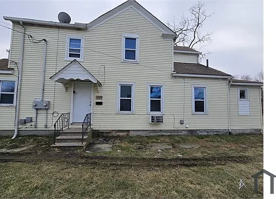 4 bed, $1,570 — Photo 1