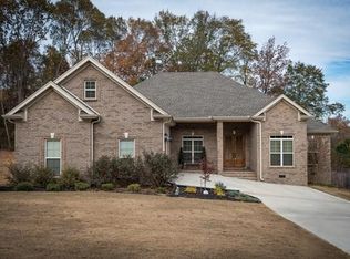 223 Koger St, Killen, AL 35645