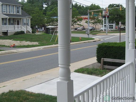 2nd image of 84 Winters Ln