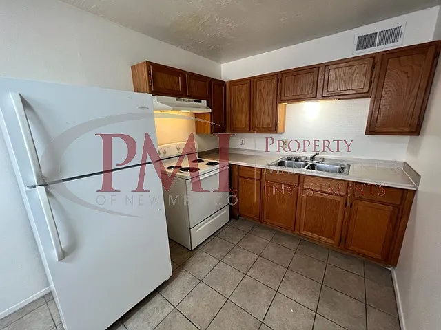 1120 Plain Street Apt. C1 — Photo 7