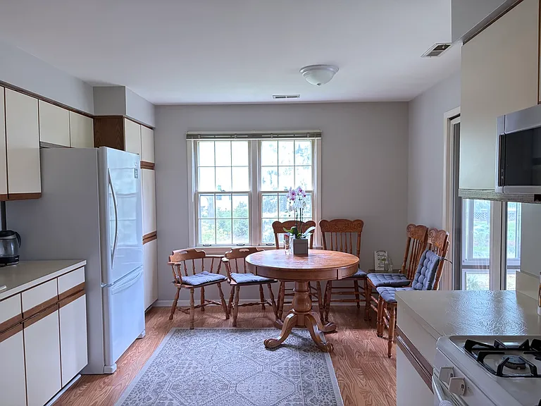 318 Dunham Place Cmns #318 — Photo 6