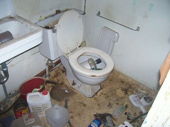 3rd image of 3221 Meadowbrook Dr