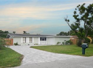 2636 SE 18th Ave, Cape Coral, FL 33904