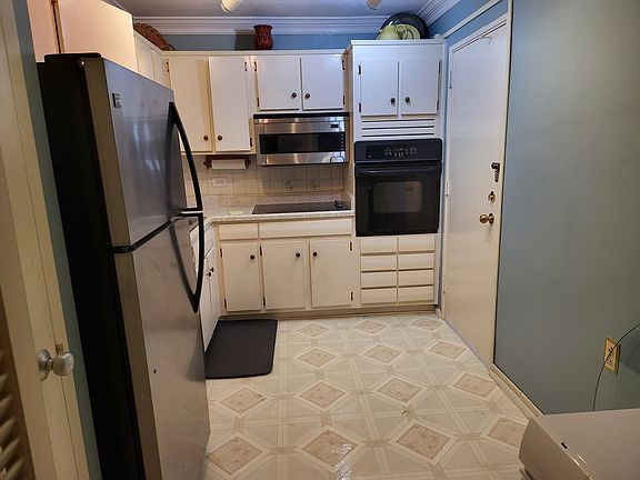 5th image of 3415 W End Ave #D-603