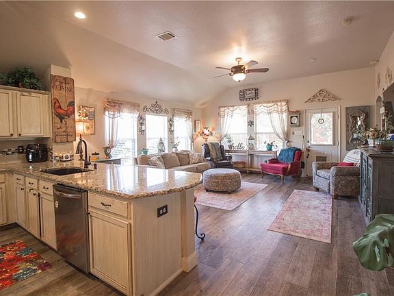 5th image of 4522 Sunmeadow Ln