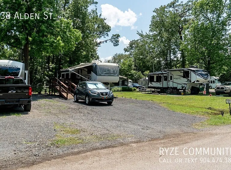4638 Alden St — Photo 1
