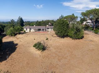 13470 Robleda Rd, Los Altos Hills, CA 94022