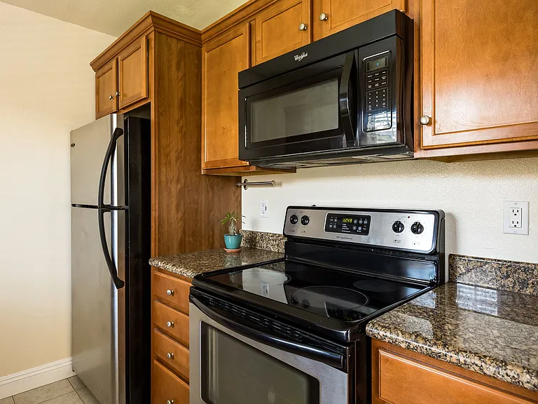 4327 Swift Ave #5 — Photo 14