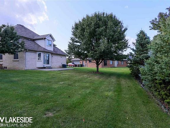 4th image of 47222 Robins Nest Dr