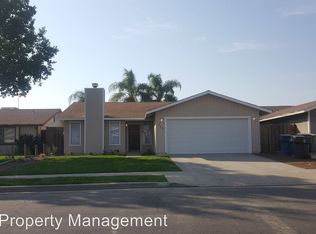 869 Belmont St, Tulare, CA