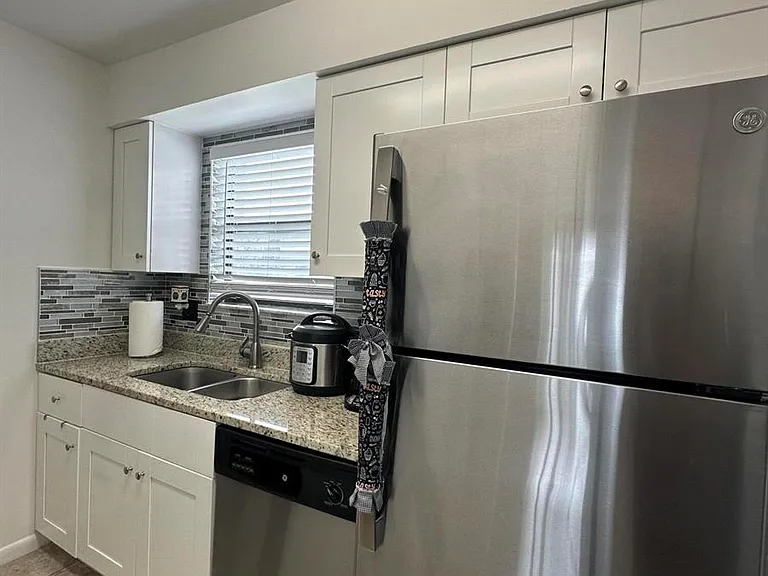 2105 Wharf Ln — Photo 7