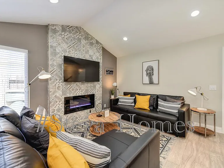 7101 Stanford Oak Dr — Photo 1