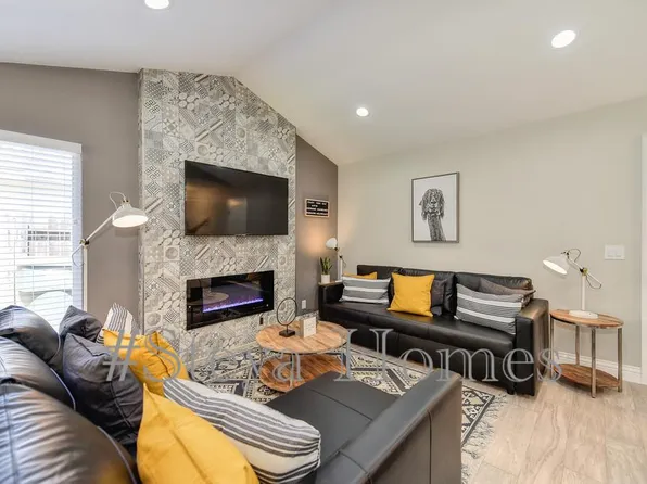 7101 Stanford Oak Dr, Sacramento, CA 95842