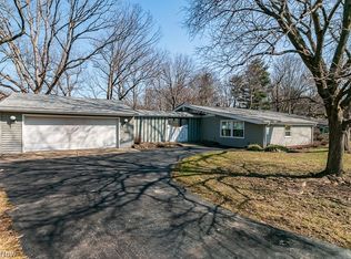 4941 Horizon Dr, Richmond Heights, OH 44143