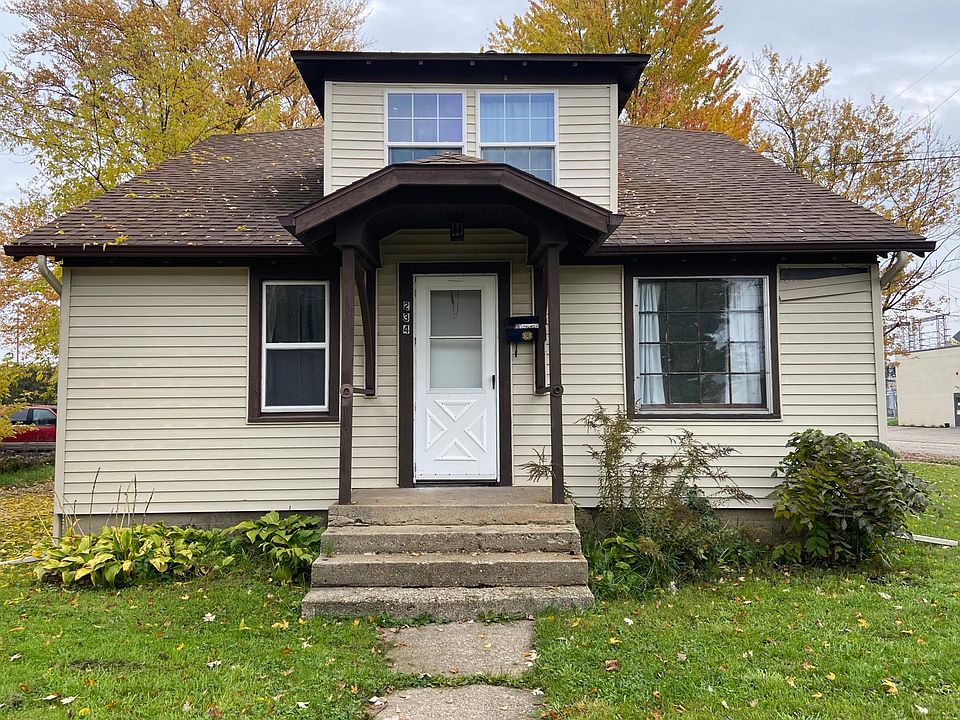 Front Door & Porch