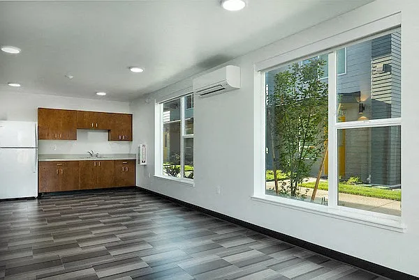 1188 W 13th Ave — Photo 8
