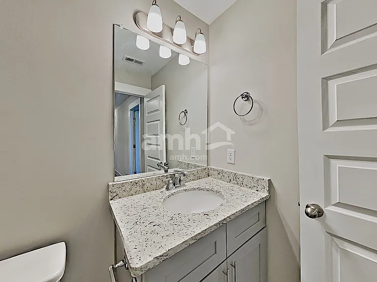 314 Charity Ln — Photo 10