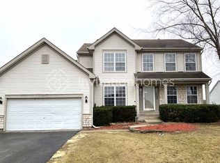 621 Lake Plumleigh Way, Algonquin, IL 60102