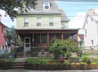68 Taylor St, Staten Island, NY 10310