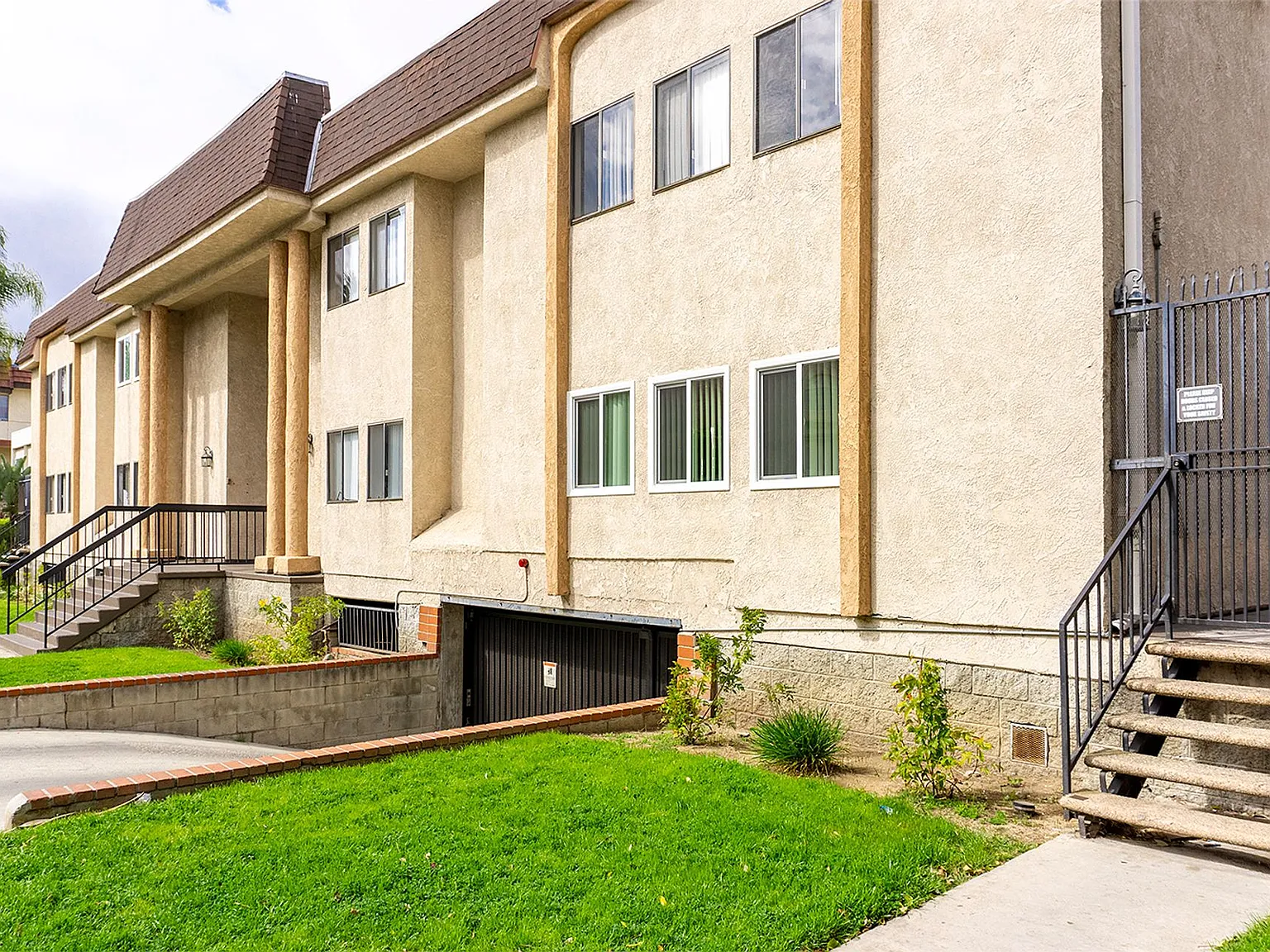ced321 — Photo 1