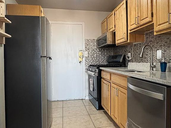 3rd image of 3450 Toledo Ter APT 705