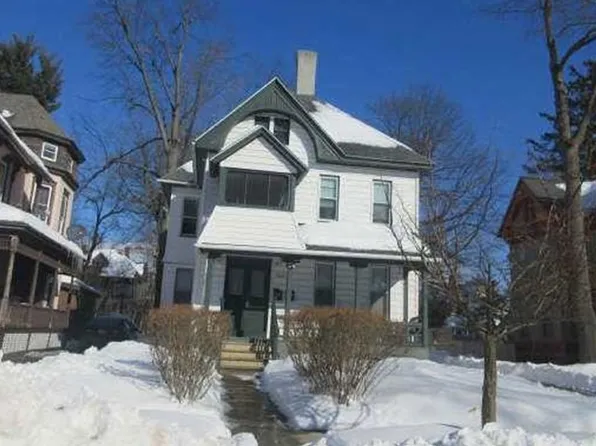 153 Westminster St, Springfield, MA 01109