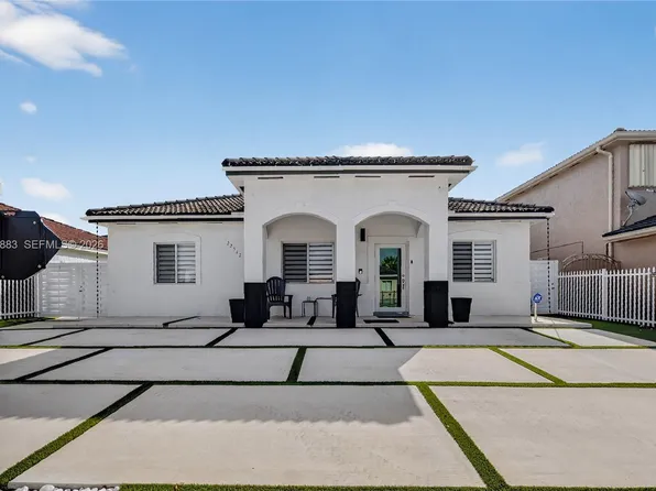 22547 SW 102nd Path, Cutler Bay, FL 33190