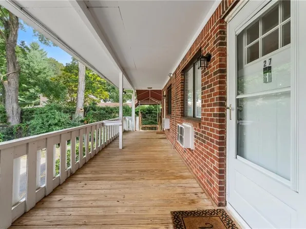 569 Smithfield Rd APT 27, North Providence, RI 02904