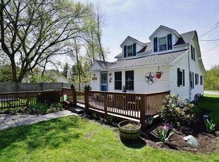 302 Schoolhouse Rd, Albany, NY 12203