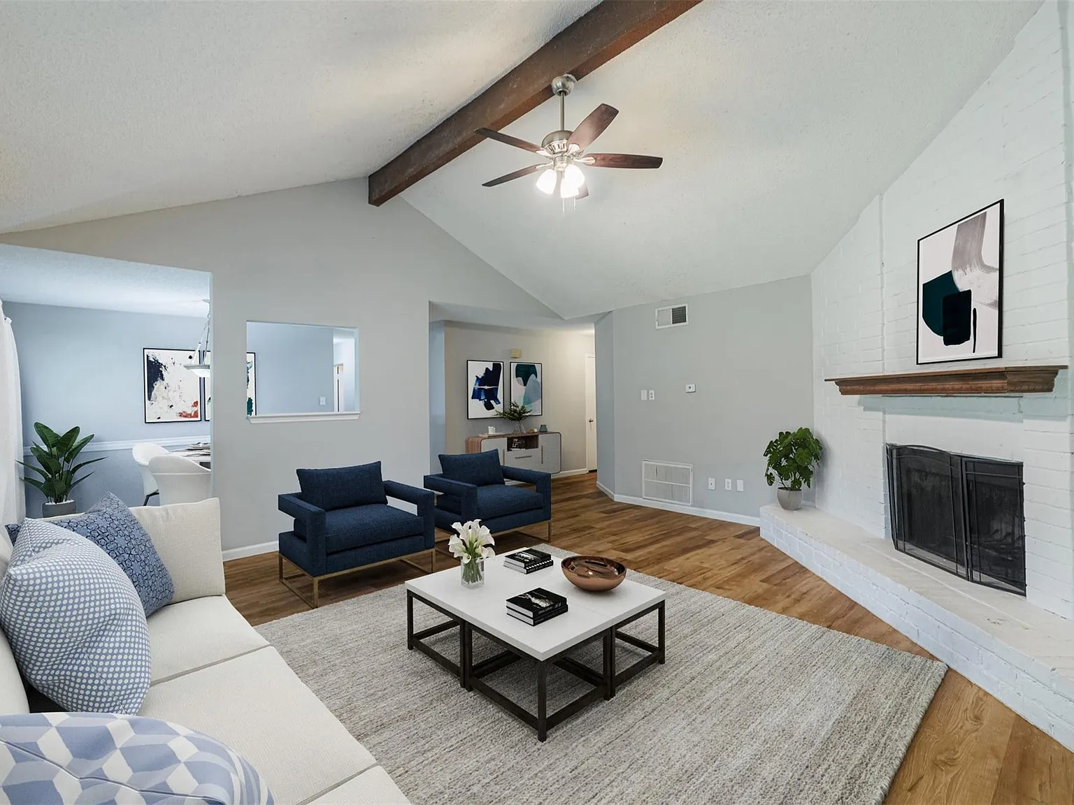 3 bed, 2.0 bath, 1342 sqft, $1,800 — Photo 2
