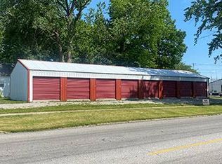 206 NW 7th St, Fairfield, IL 62837