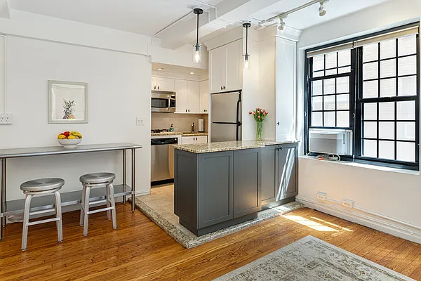 Sold by Compass | media 2