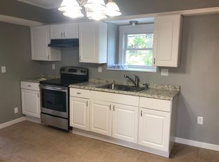 23 Howard St APT 3, Haverhill, MA 01830