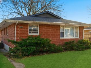 2311 Elisha Ave, Zion, IL 60099