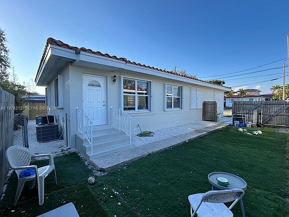 4th image of 5710 SW 3rd St