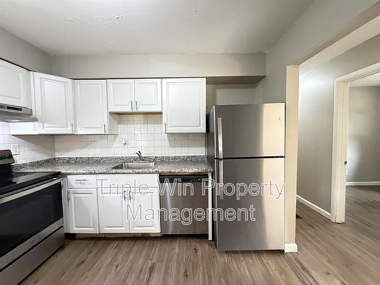 1113 Highmont Dr — Photo 11