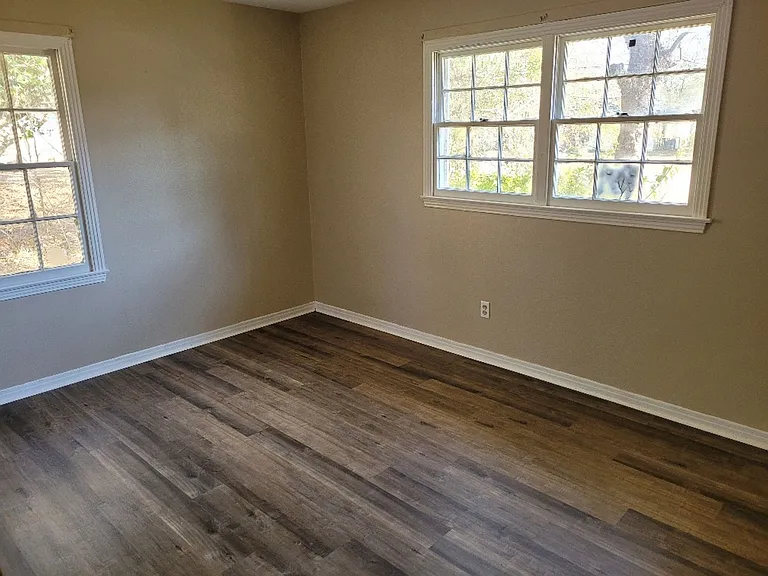3910 W Charmaine Cir — Photo 6