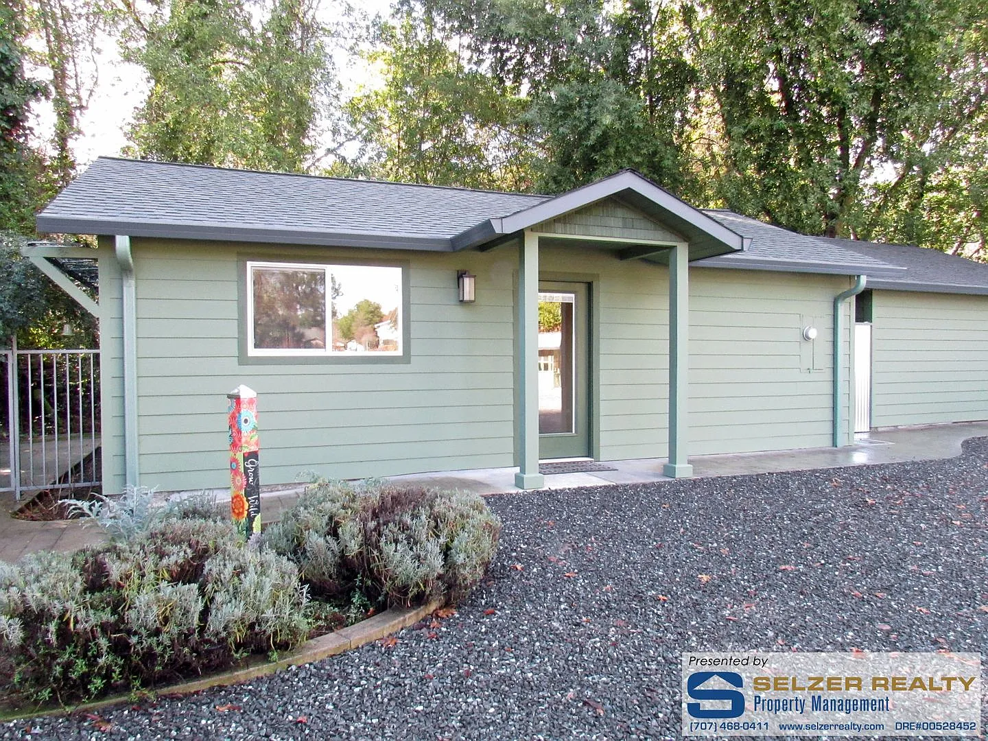 108 Echo Way #A photo 1
