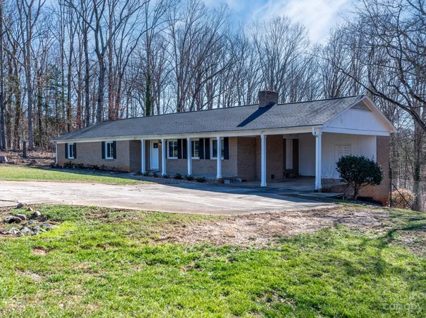 887 Red Fox Ln, Concord, NC 28025