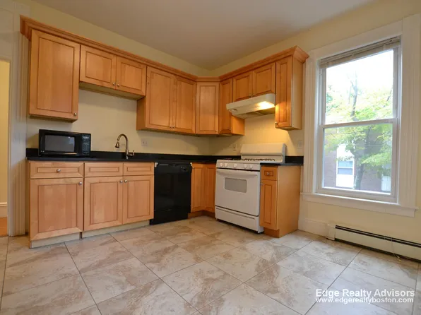 8 Sparhawk St #2, Brighton, MA 02135