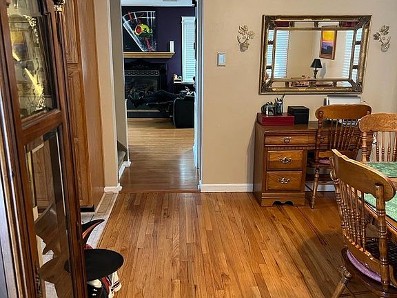 5th image of 198 Crowell Ave